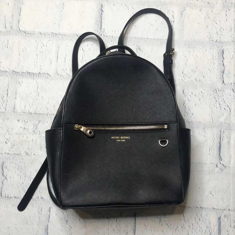 ๐นHenri Bendel Backpack - Picture 1 of 8